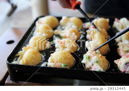 process to cooking takoyaki japanese food 29312445