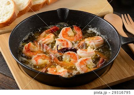 エビのアヒージョ 29316795