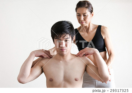 トレーニング 29317325