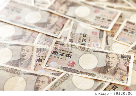 広げた一万円札　日本円 29320506