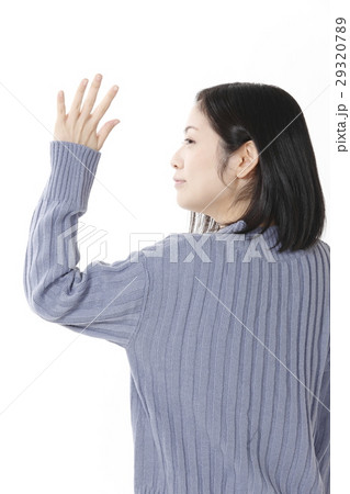 お疲れポーズの女性 お疲れポーズの女性 29320789