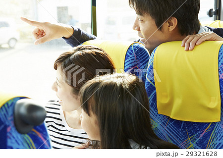 バスツアー　バス　家族 29321628
