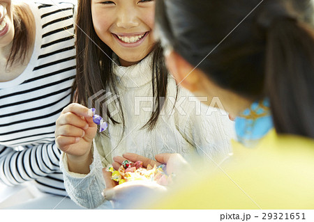 バスツアー　バス　家族 29321651