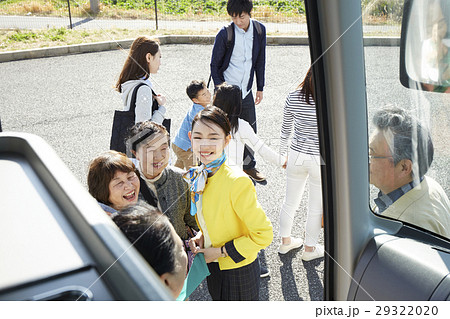 バスツアー　バス　シニア 29322020