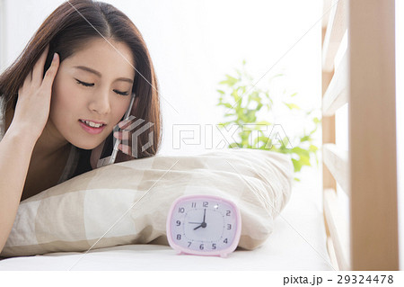 女性のポートレート 29324478