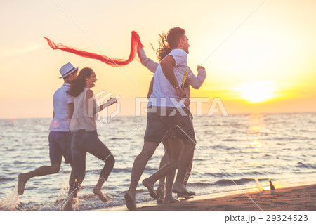 Group of happy young people is running on 29324523