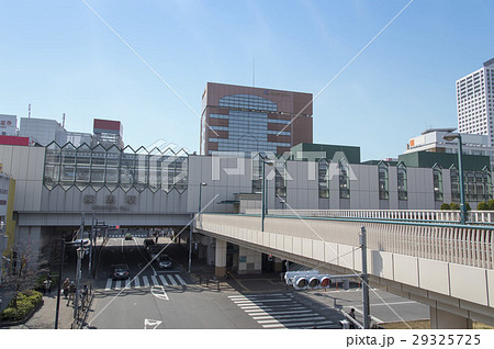 西武線と大江戸線が乗り入れる練馬駅(東京都練馬区) 西武線と大江戸線が乗り入れる練馬駅(東京都練馬区) 29325725