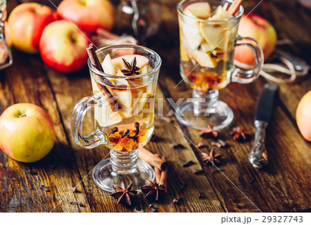 Hot Apple Cider Drink 29327743