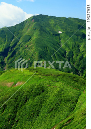 夏の飯豊連峰・大日岳を望む 29327958