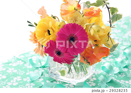 ガーベラのアレンジメント ガーベラのアレンジメント 29328235