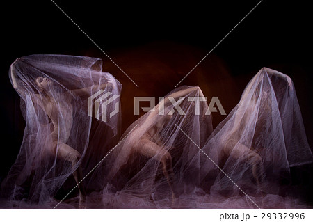 The sensual and emotional dance of beautiful 29332996