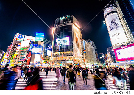 《東京都》渋谷駅前・スクランブル交差点 《東京都》渋谷駅前・スクランブル交差点 29335241