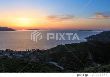 Adriatic sea sunset view (Albania). 29335372