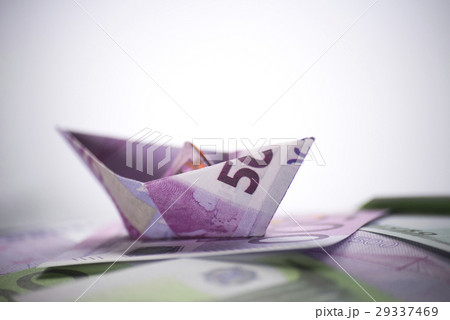 ship origami banknotes 29337469