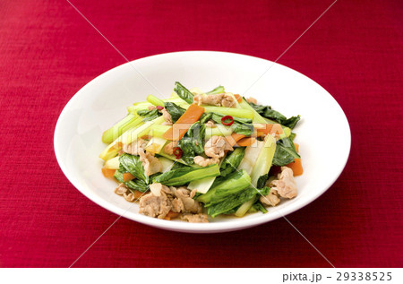 小松菜と豚肉の炒め物 小松菜と豚肉の炒め物 29338525