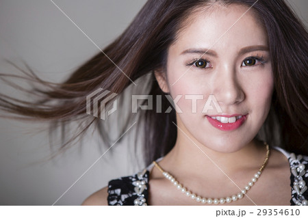 女性のポートレート 女性のポートレート 29354610