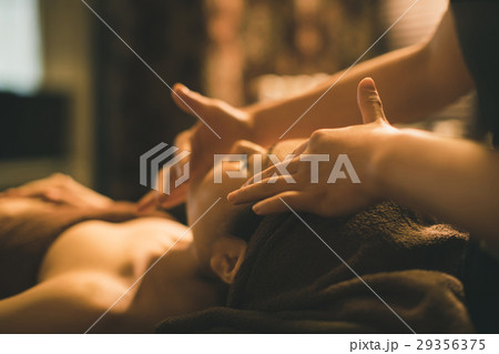 body care　撮影協力： 3BエステサロンLuki'A（麻布十番） 29356375