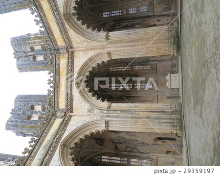 バターリャ　未完の礼拝堂 29359197