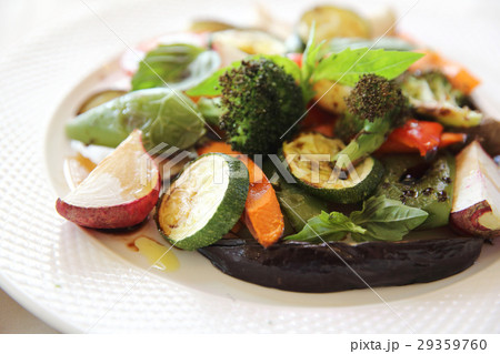 grilled vegetables with balsamic 29359760