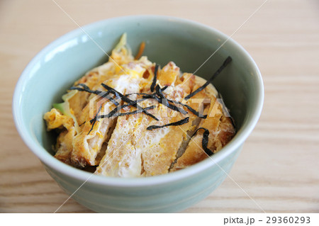 Japanese deep fried pork with egg on rice Katsudon 29360293