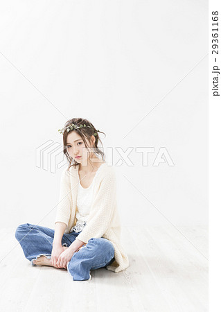 ボヘミアンスタイルの女性 29361168