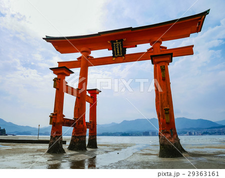 広島県 廿日市市 宮島 厳島神社 大鳥居の写真素材