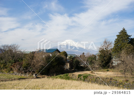 裾野市の田舎風景と富士山 29364815