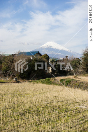 裾野市の田舎風景と富士山 29364816