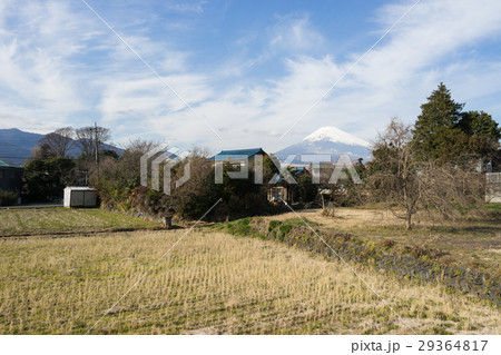 裾野市の田舎風景と富士山 29364817