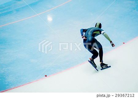 male athlete speed skater 29367212