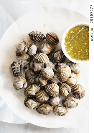 Delicious boiled or steamed cockles. 29367277