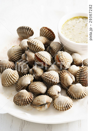 Delicious boiled or steamed cockles. 29367282