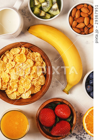 Healthy breakfast Healthy breakfast 29367951