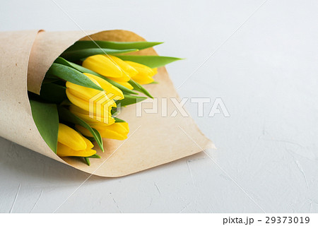 Bouquet Yellow Tulips Craft Paper Parcel for Woman 29373019
