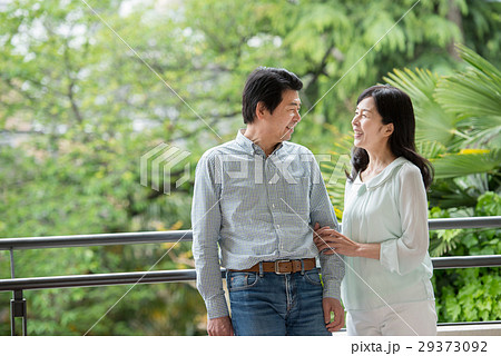 ミドル夫婦 イメージ 29373092