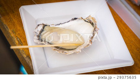 Hiroshima Grilled Fresh Oyster take away 29375635