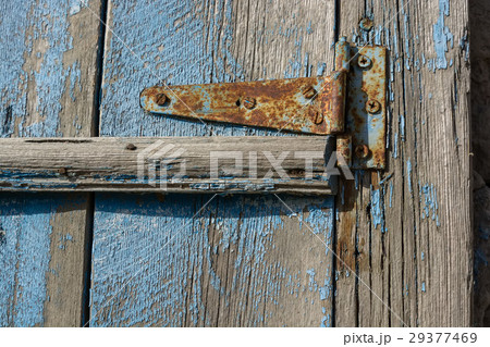 Old rusty door hinge Old rusty door hinge 29377469