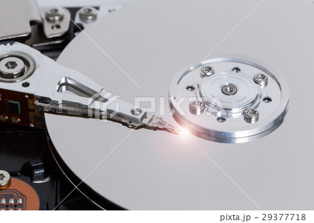 Open hard drive with magnetic disk 29377718