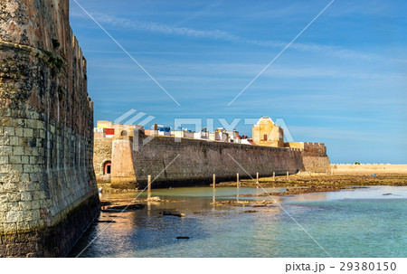 Fortifications of the portuguese town of Mazagan 29380150