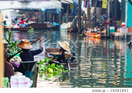 Floating market 29381841