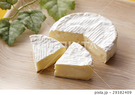 カマンベールチーズ 29382409