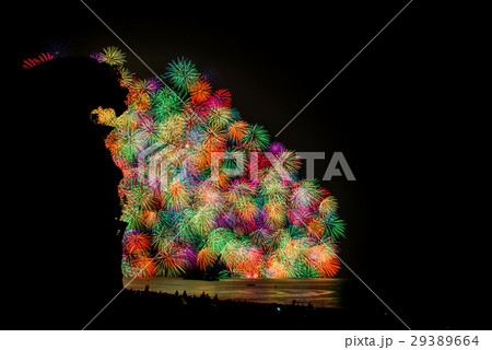 熊野大花火大会 ~獅子岩と彩色千輪菊~ 29389664
