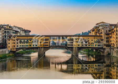 Ponte Vecchio Bridge, Florence, Italy Ponte Vecchio Bridge, Florence, Italy 29390008