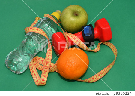 concept of a healthy lifestyle, sports and diet 29390224