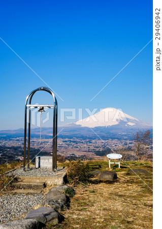 足柄・誓いの丘から望む富士山 29406942