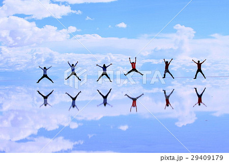 ウユニ塩湖  29409179