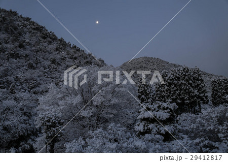 京都雪景色 29412817