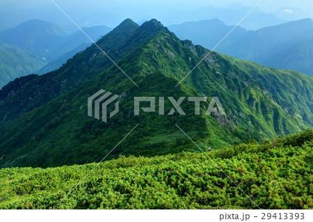 飯豊本山の下りから見るダイグラ尾根・宝珠山 29413393