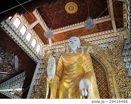 ビルマ寺院の仏像 29416468