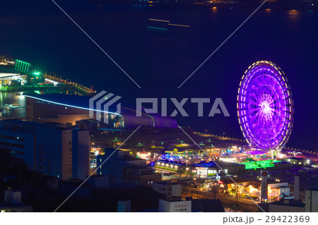 関門海峡の夜景一望 海峡ゆめタワーからの眺め の写真素材
